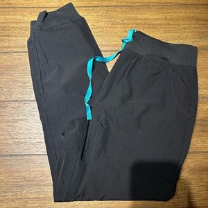 FIGS Scrub Bottoms. Tags Still On